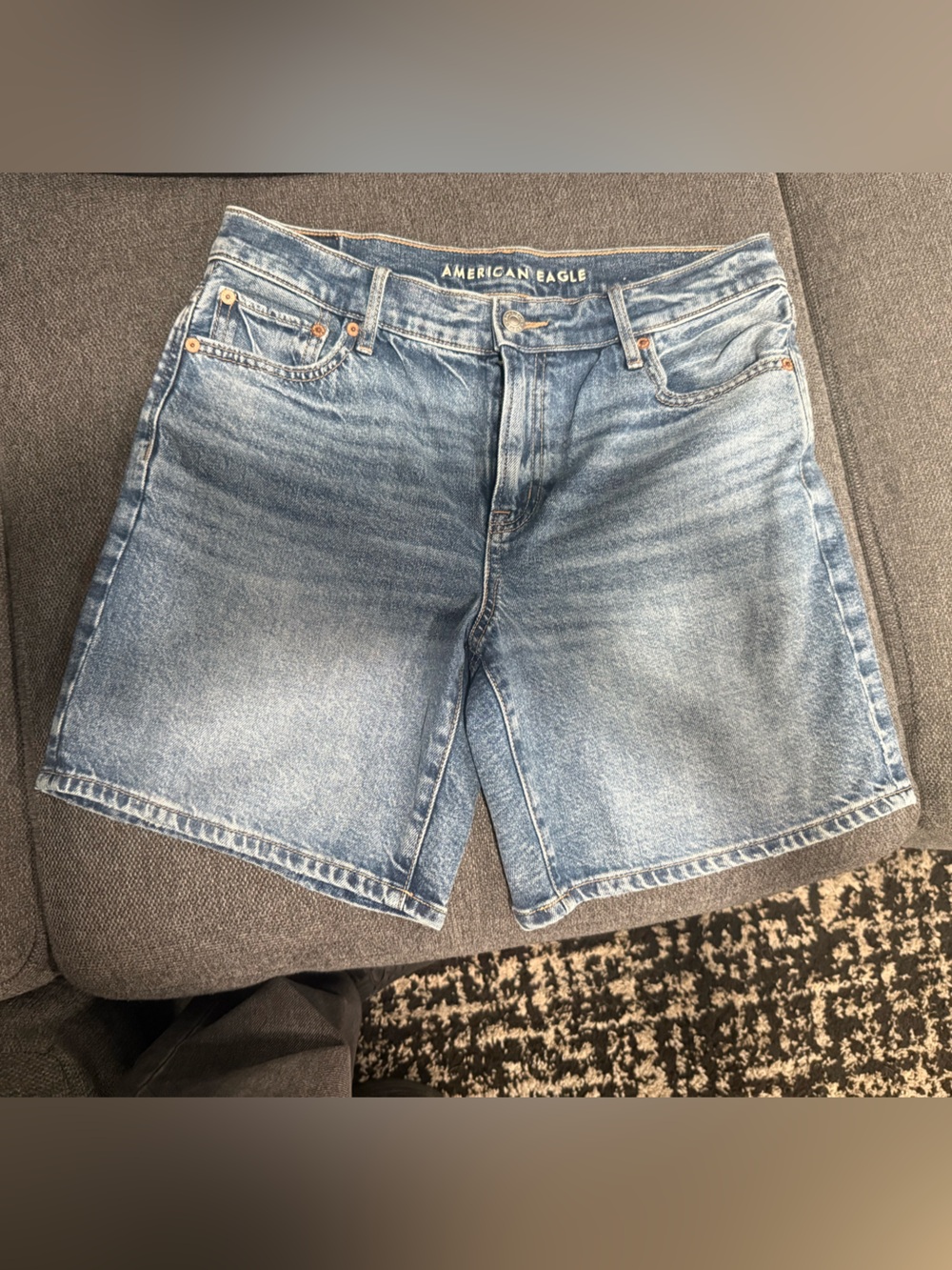 American Eagle Outfitters blue high-rise denim shorts - Picture 2 of 11